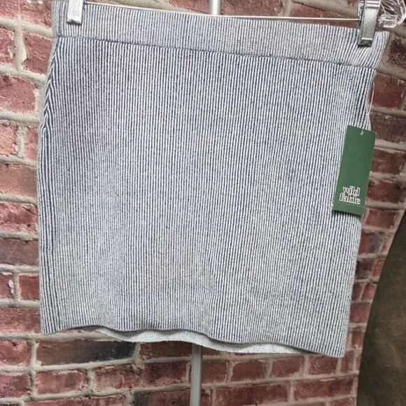 Wild Fable Navy Ribbed Sweater Skirt Small Seamless Mid Rise Mini Elastic Waist - Picture 3 of 5